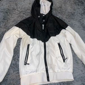 Windbreaker bomber style jacket